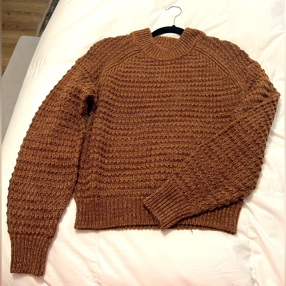 Universal Thread Cropped Sweater